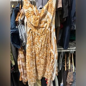 Strapless dress. Very girly.